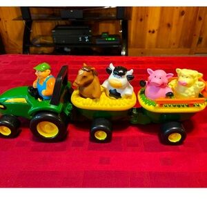 John Deere Animal Sounds Tractor/Hayride